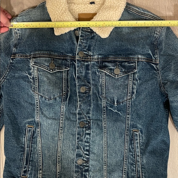 American eagle Sherpa Denim Jacket - Picture 6 of 7